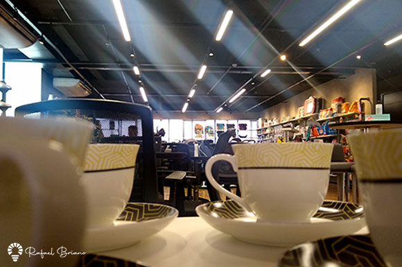 Projeto de iluminação - Multilaser Showroom - Rafael Briano Lighting Design