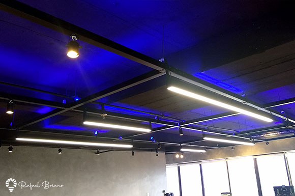 Projeto de iluminação - Multilaser Showroom - Rafael Briano Lighting Design
